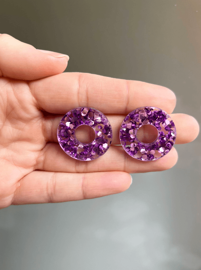 Boucles d&#039;oreilles Anaïs - Paillettes violettes